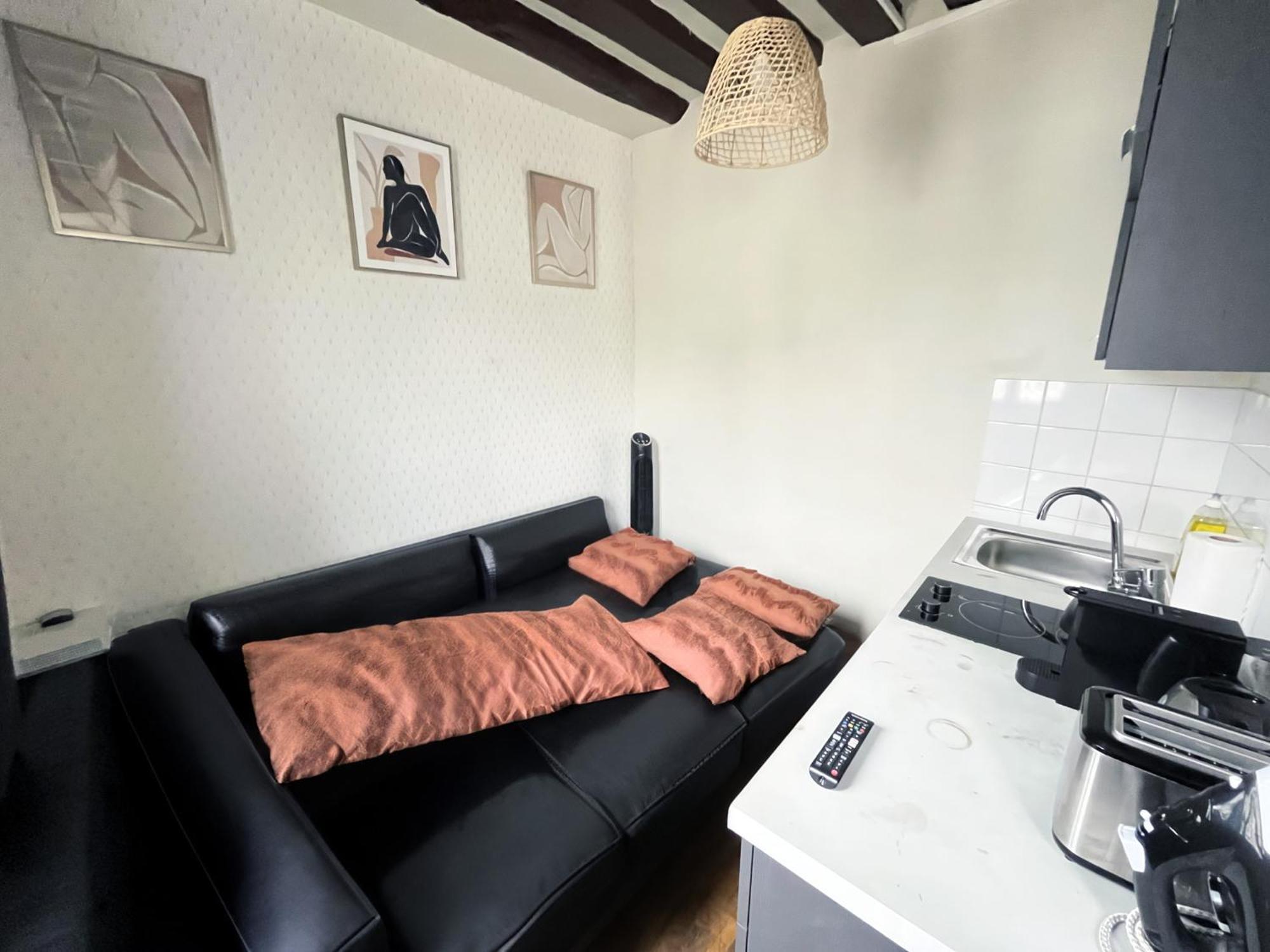 164 - Charming Studio In Center Of ปารีส ภายนอก รูปภาพ